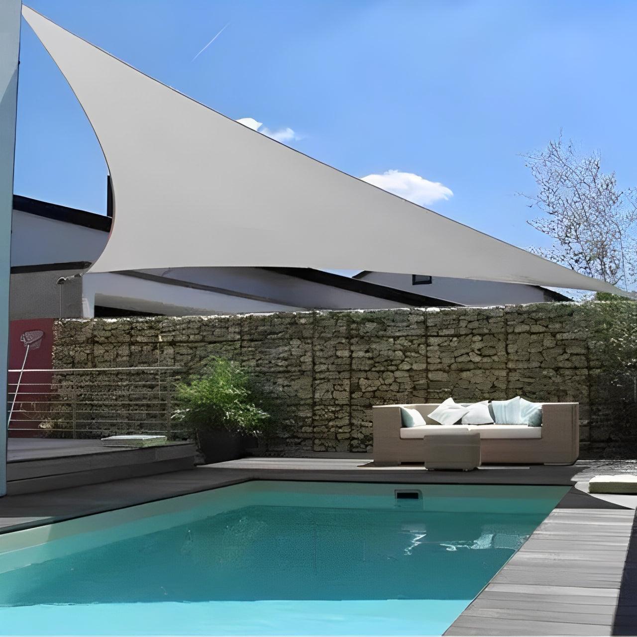 Toldo Triangular Impermeável com Proteção UV + 3 Cordas de Brinde para Instalação - Unique