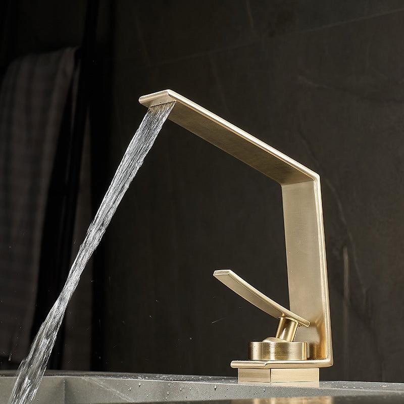 Torneira de Bancada para Banheiro com Cascata Elegante e Sofisticada - Unique