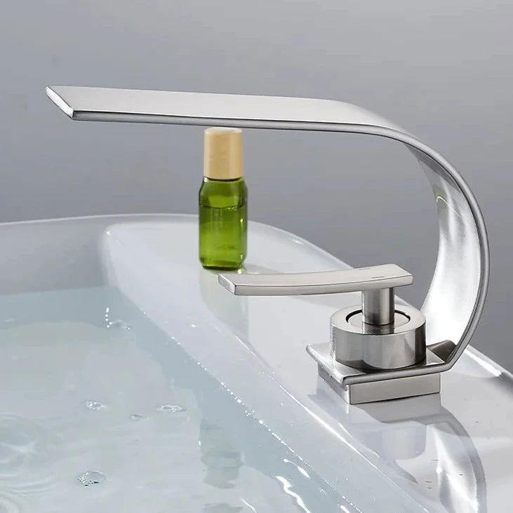 Torneira para Banheiro Elegante Misturador Monocomando - Unique