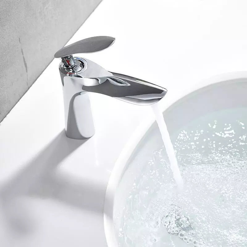 Torneira para Banheiro Elegante Misturador Monocomando Baixo